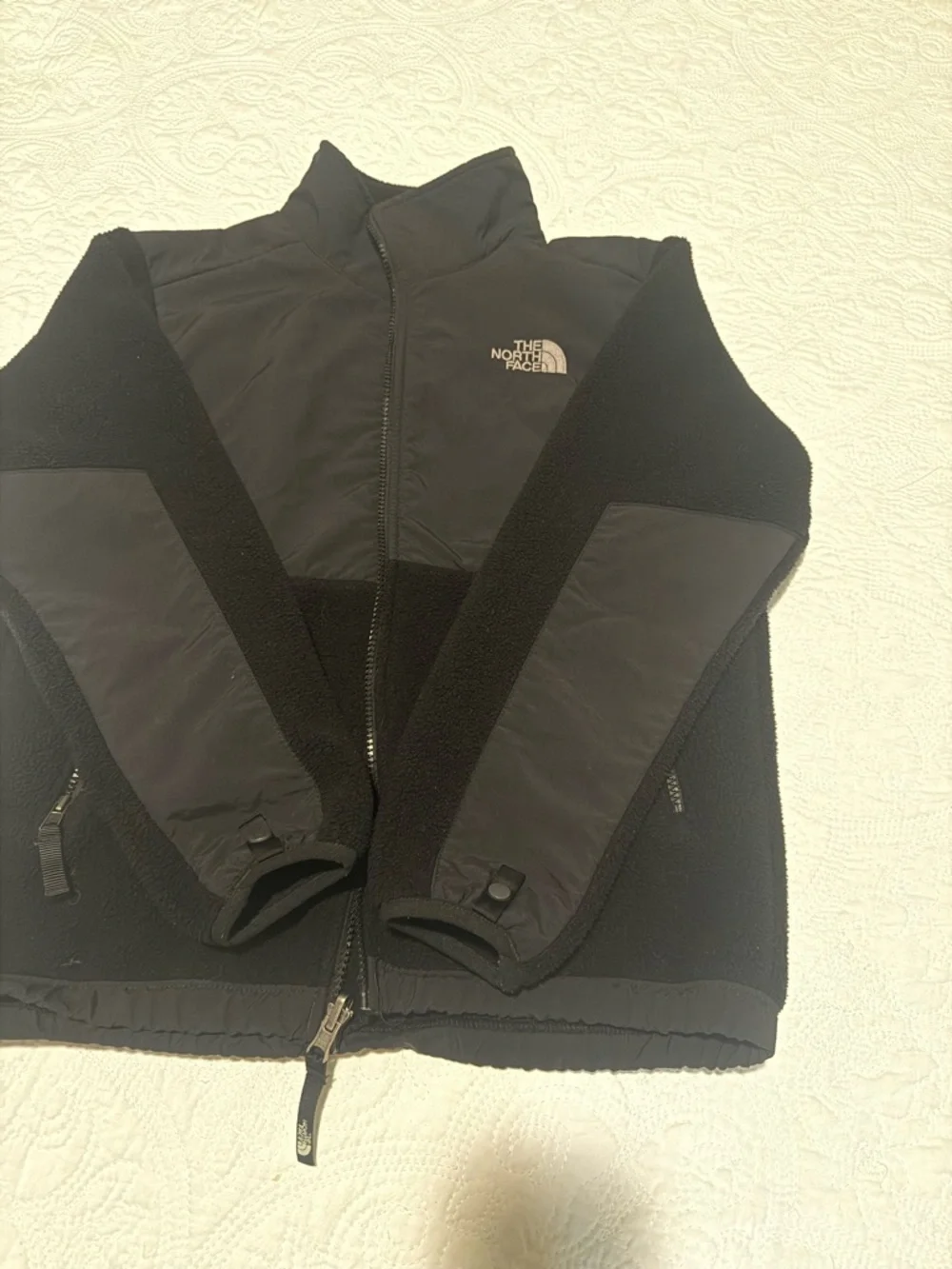 The‎ North Face Kids Black  Fleece Jacket M